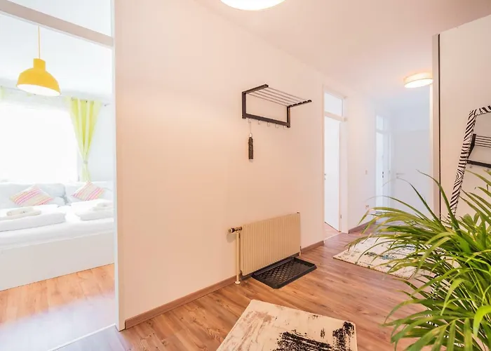 10 Min. Downtown - 2 Bedrooms - Parking Vienna