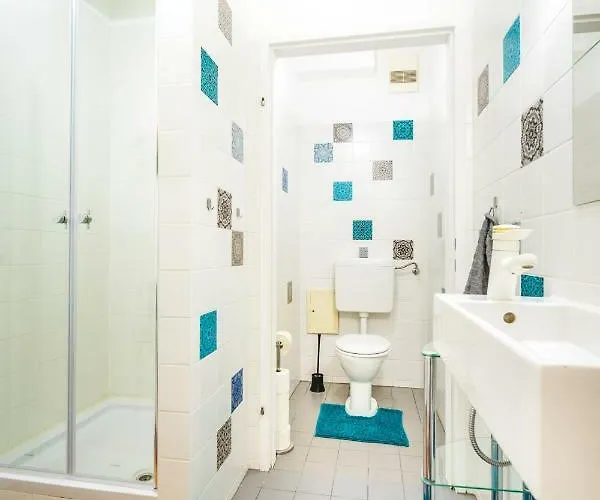 10 Min. Downtown - 2 Bedrooms - Parking Apartment Vienna