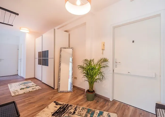 10 Min. Downtown - 2 Bedrooms - Parking * Vienna
